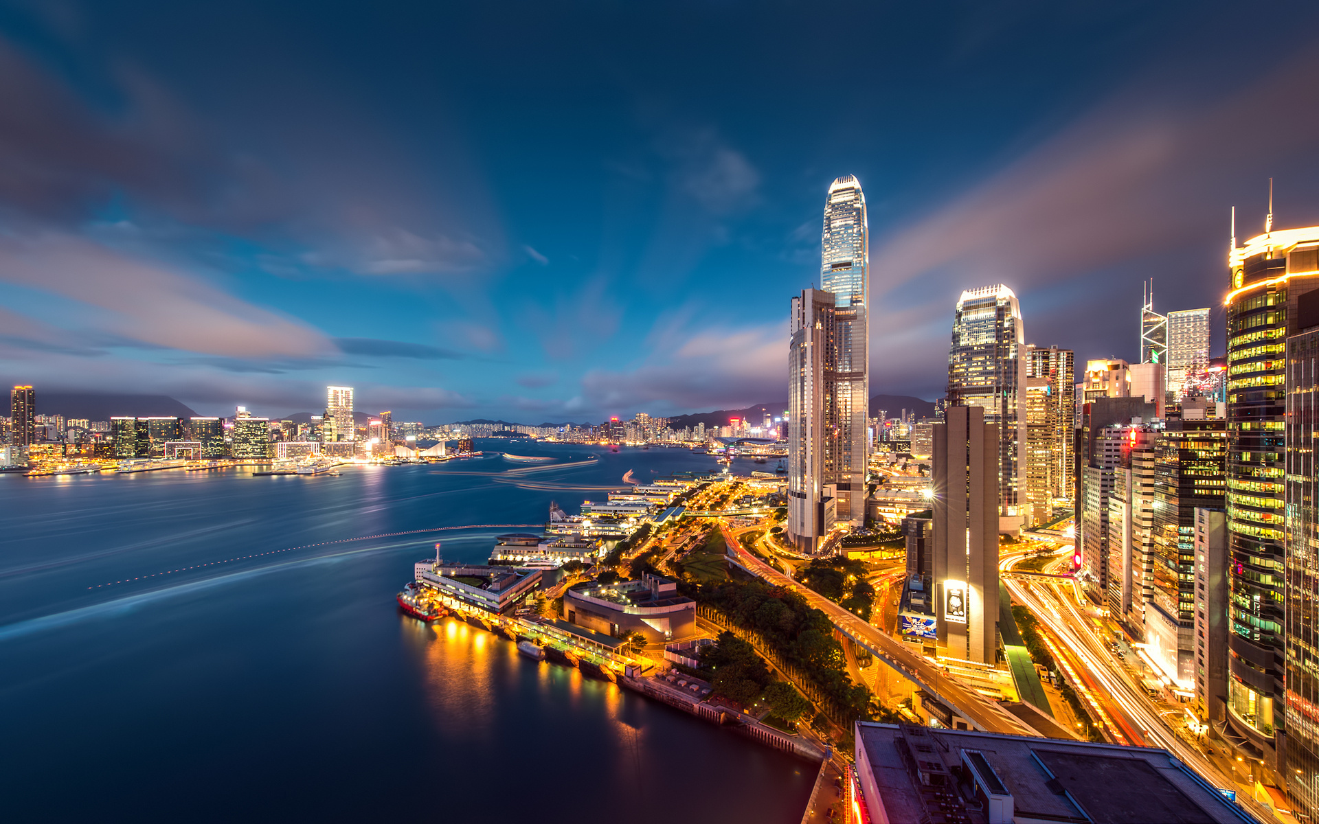 Fond d'ecran Skycrappers Hong Kong de nuit
