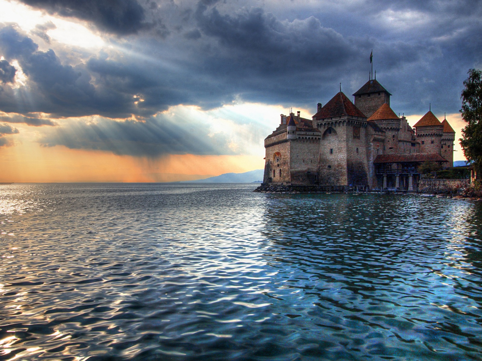 Fond d'ecran Chteau fort sur l'eau